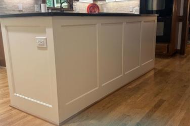 Classic Contrast Kitchen